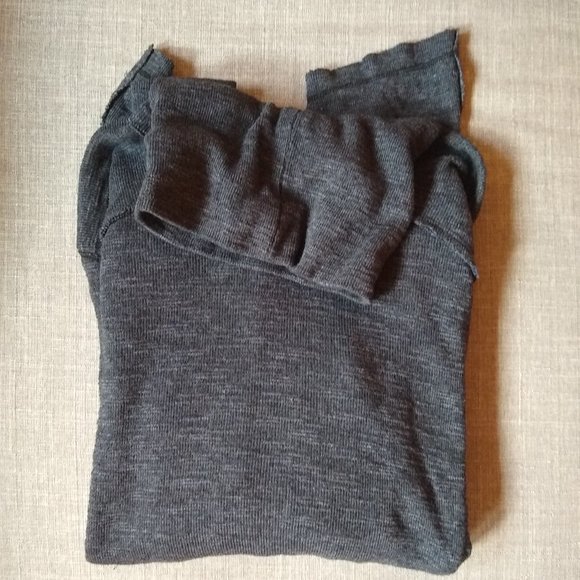 XS We the Free Split back turtleneck sweater - Picture 3 of 5